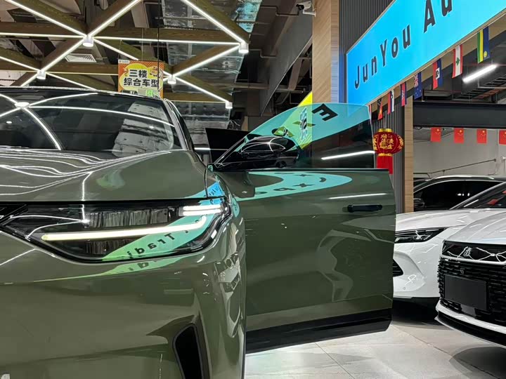 Фото 9 - Leapmotor C11