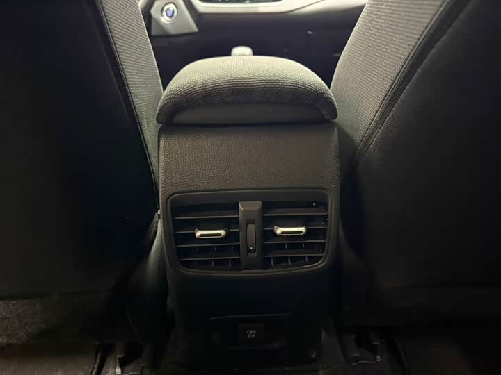 Фото 19 - Toyota Levin