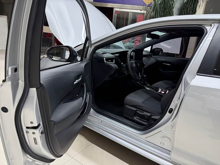 Фото 8 - Toyota Levin