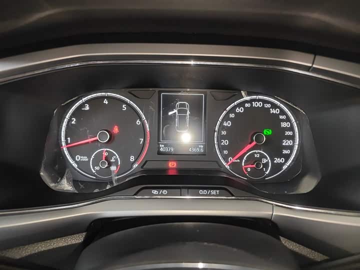 Фото 12 - Volkswagen T-Cross