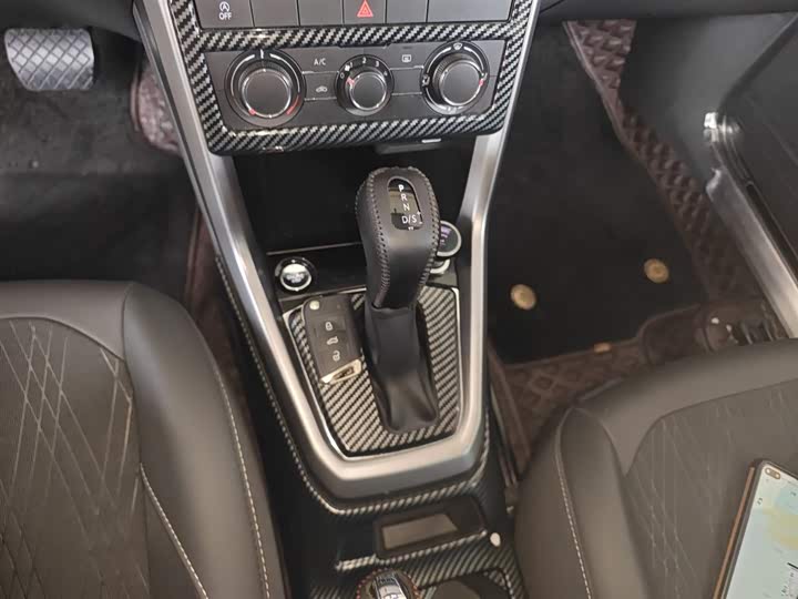 Фото 14 - Volkswagen T-Cross