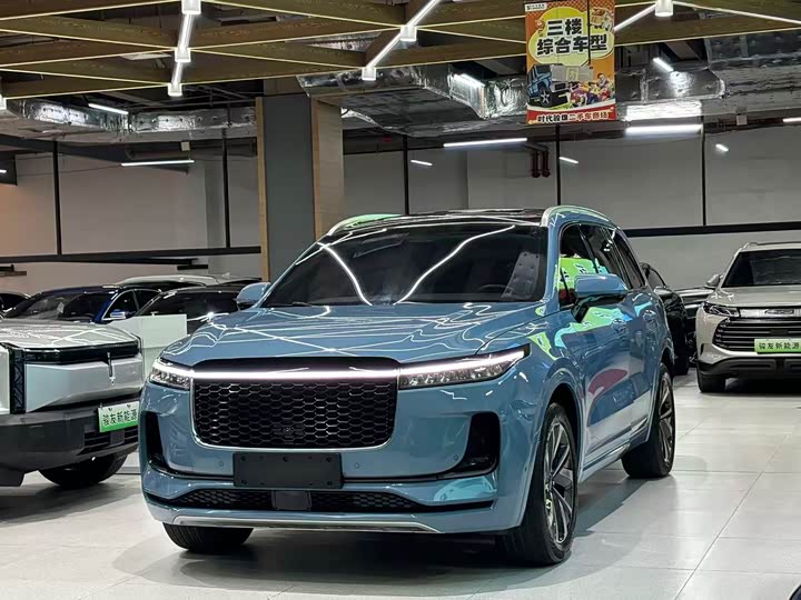 Фото 1 - LiXiang One