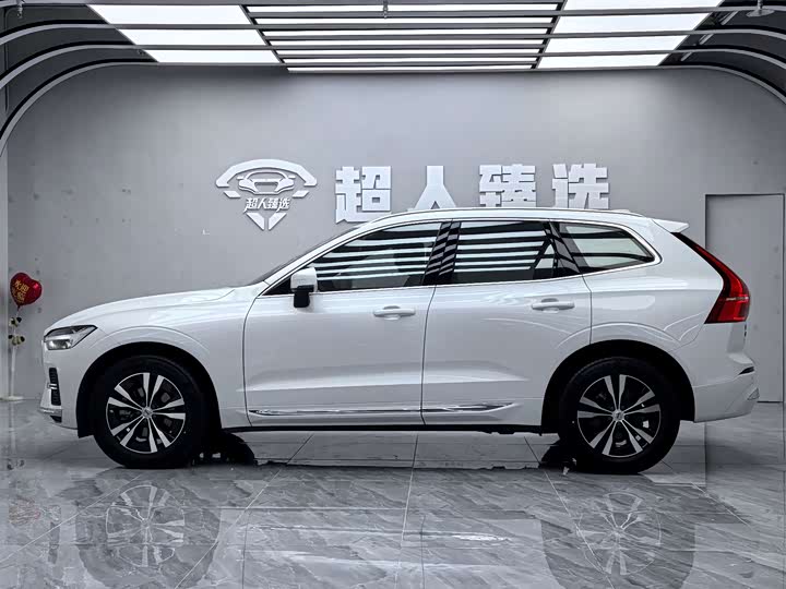 Фото 12 - Volvo XC60