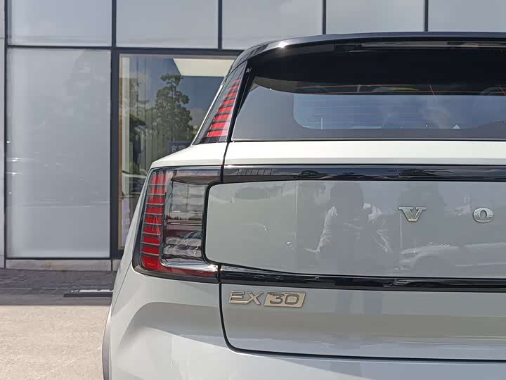 Фото 13 - Volvo EX30