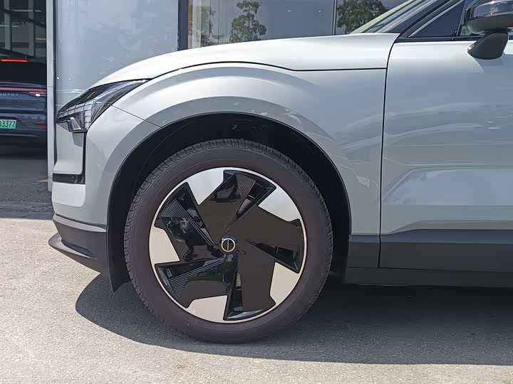 Фото 4 - Volvo EX30