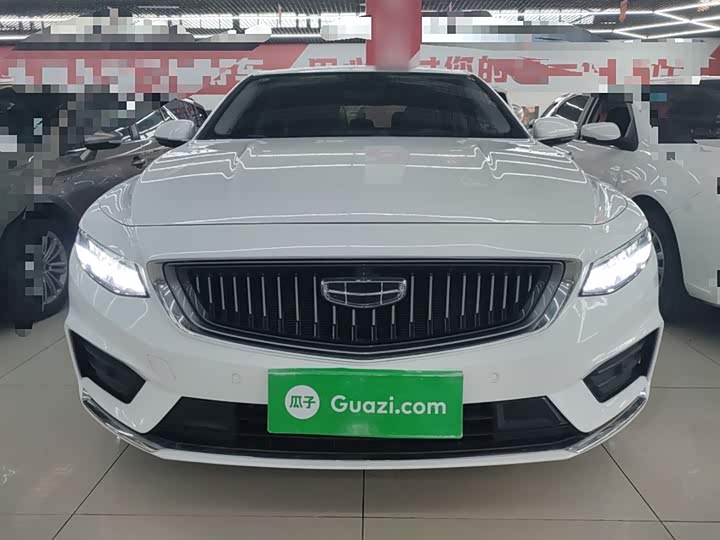 Фото 3 - Geely Preface