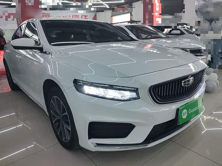 Фото 4 - Geely Preface