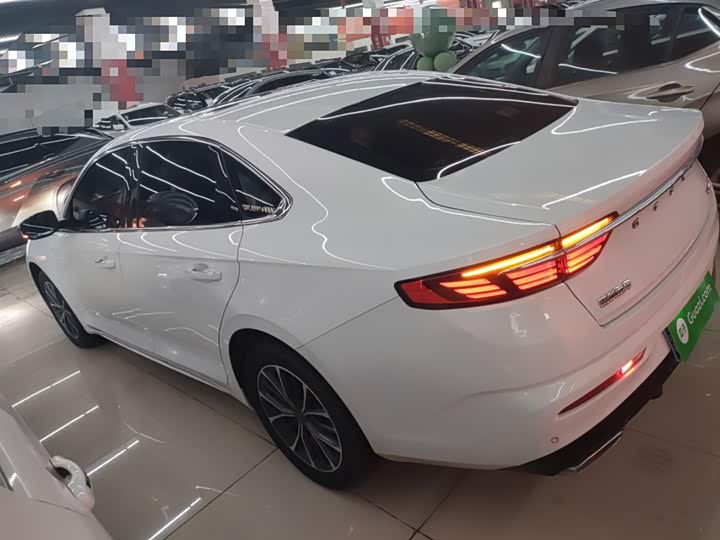 Фото 5 - Geely Preface