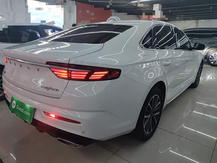 Фото 7 - Geely Preface