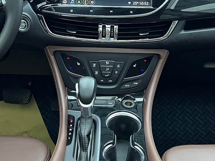 Фото 15 - Buick Envision Plus