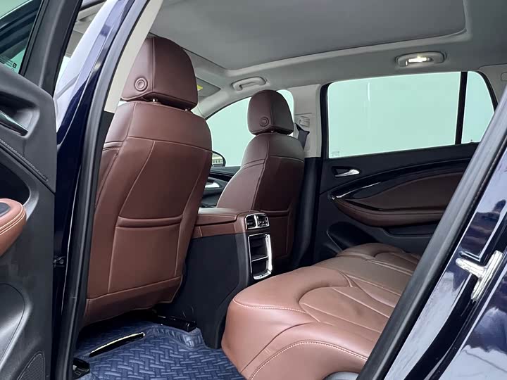 Фото 9 - Buick Envision Plus