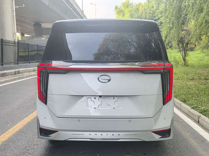 Фото 8 - GAC Trumpchi M8