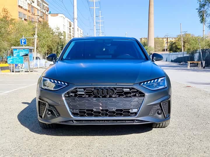 Фото 2 - Audi A4L