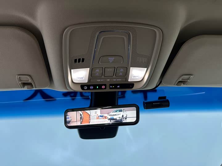 Фото 10 - Buick GL8 ES