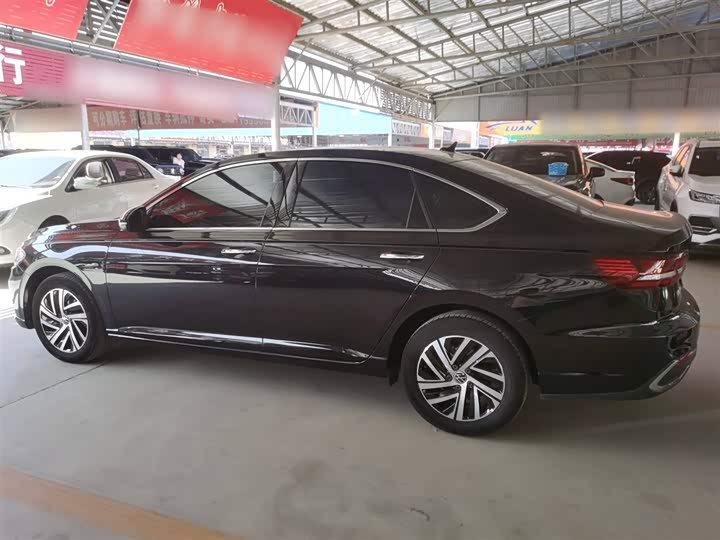 Фото 12 - Volkswagen Lavida