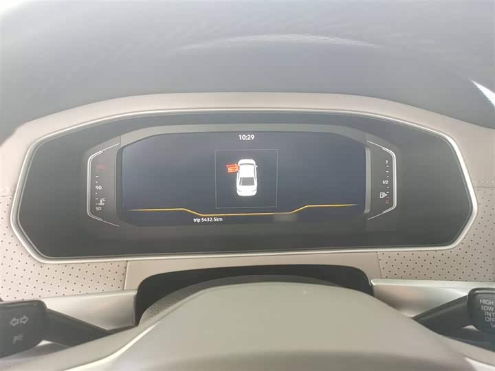 Фото 4 - Volkswagen Lavida