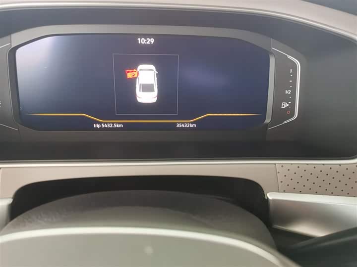 Фото 5 - Volkswagen Lavida