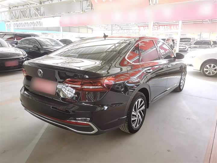 Фото 9 - Volkswagen Lavida