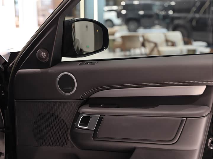 Фото 14 - Land Rover Discovery