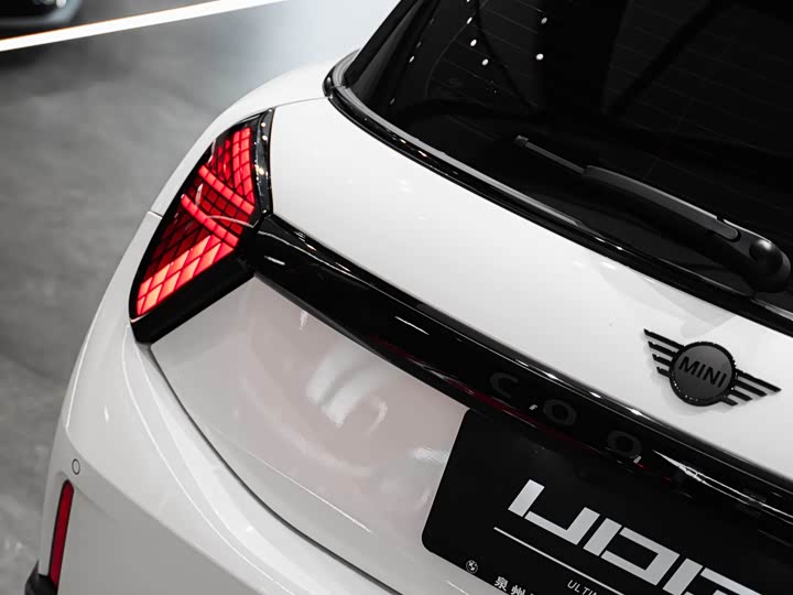 Фото 16 - Mini Mini JCW