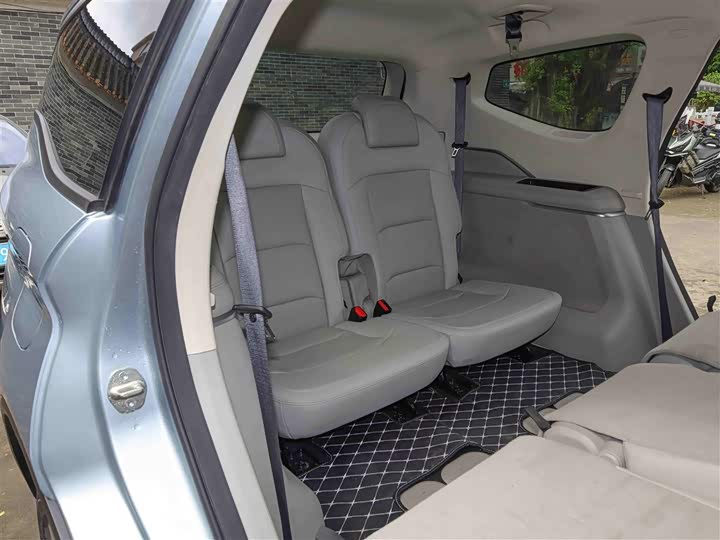 Фото 12 - Geely Jiaji Hybrid