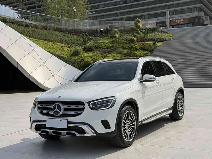 Фото 17 - Mercedes-Benz GLC-Class