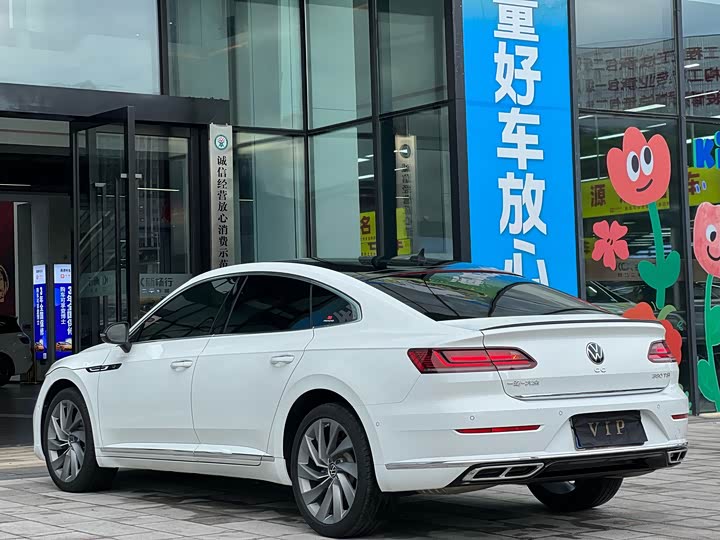 Фото 18 - Volkswagen CC