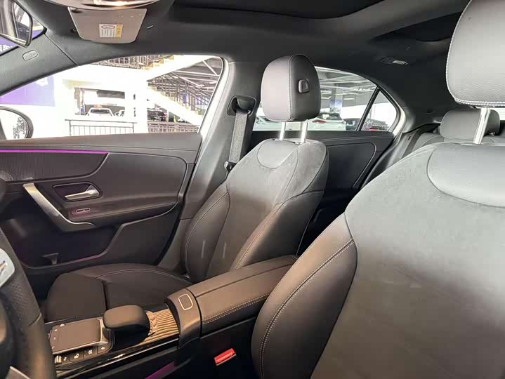 Фото 12 - Mercedes-Benz A-Class