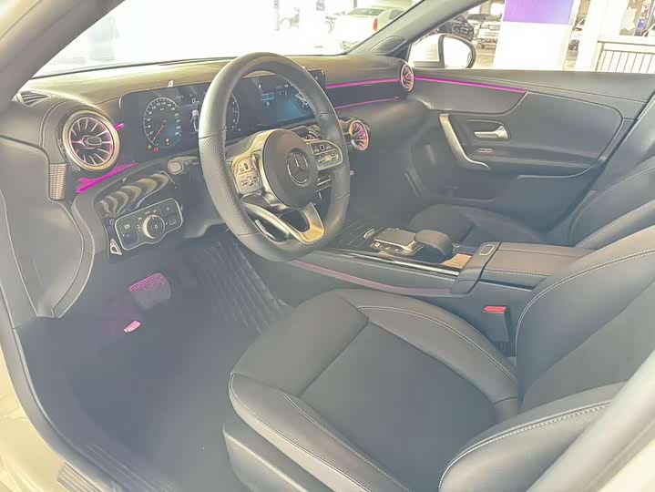 Фото 4 - Mercedes-Benz A-Class