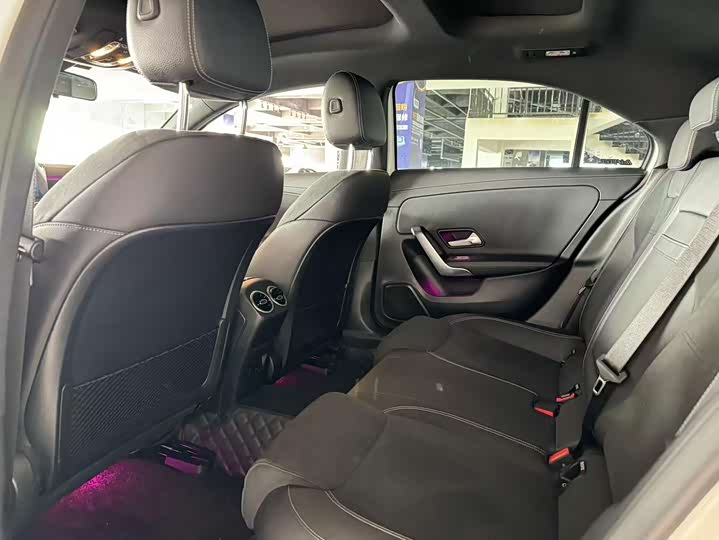 Фото 6 - Mercedes-Benz A-Class