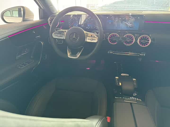 Фото 7 - Mercedes-Benz A-Class