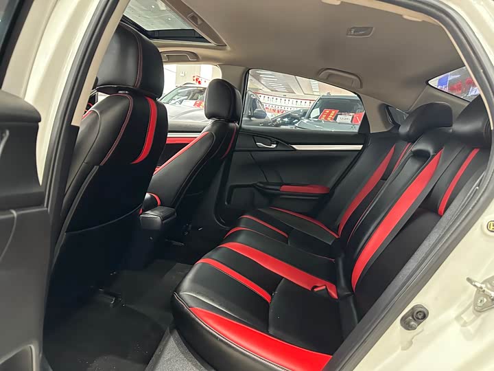 Фото 6 - Honda Civic