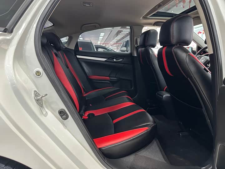 Фото 9 - Honda Civic