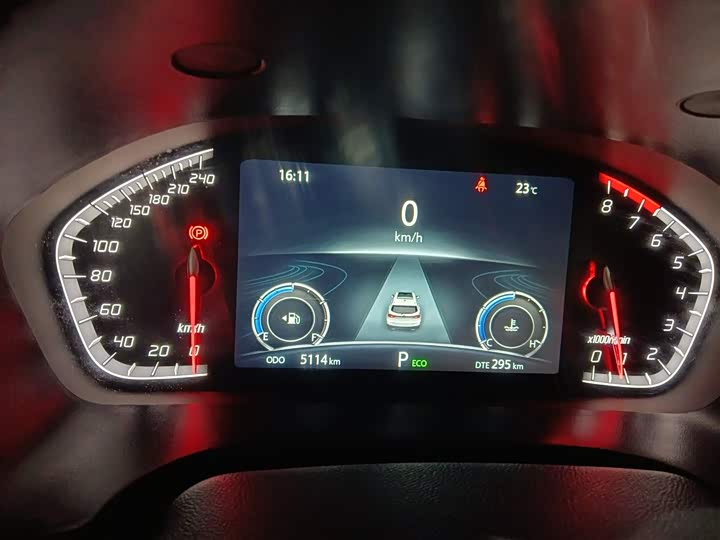 Фото 11 - Changan CS75