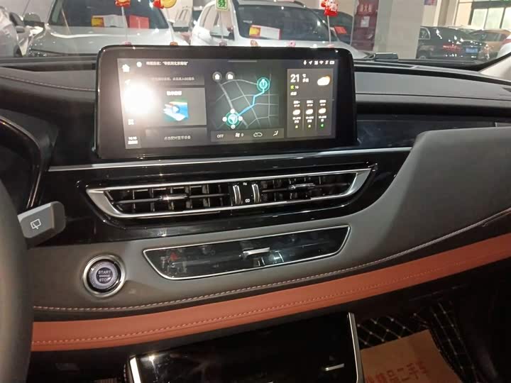 Фото 12 - Changan CS75