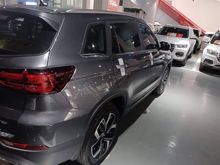 Фото 6 - Changan CS75