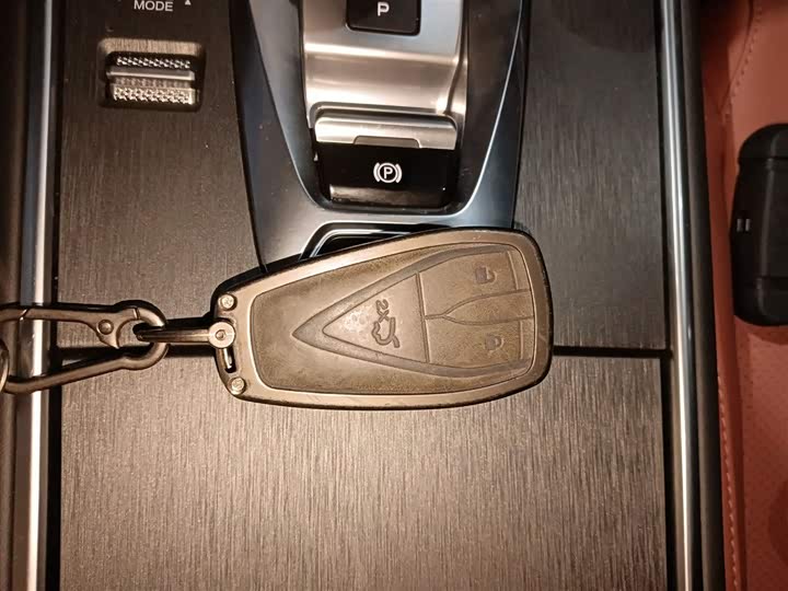 Фото 8 - Changan CS75