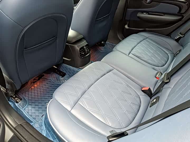 Фото 10 - Mini Clubman