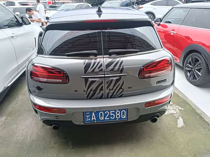 Фото 16 - Mini Clubman