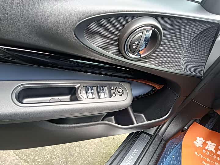 Фото 5 - Mini Clubman