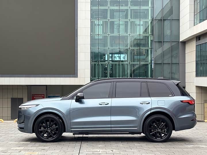 Фото 13 - LiXiang One