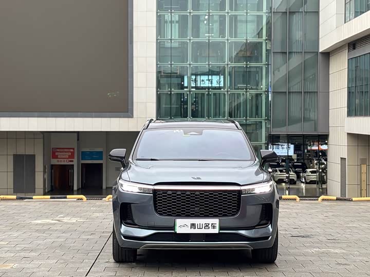 Фото 2 - LiXiang One