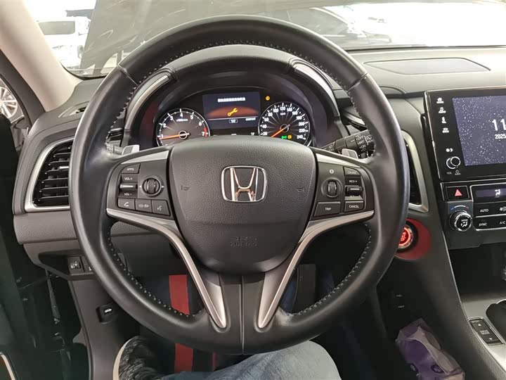 Фото 11 - Honda Avancier