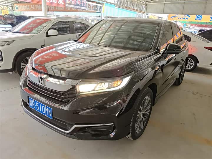 Фото 2 - Honda Avancier