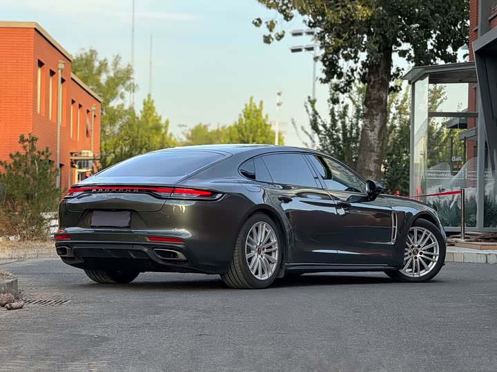Фото 20 - Porsche Panamera