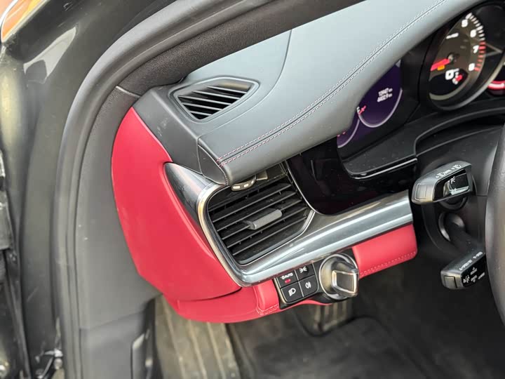 Фото 7 - Porsche Panamera