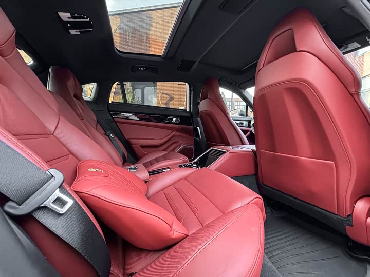 Фото 9 - Porsche Panamera