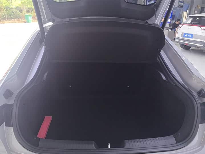 Фото 4 - Changan UNI-V