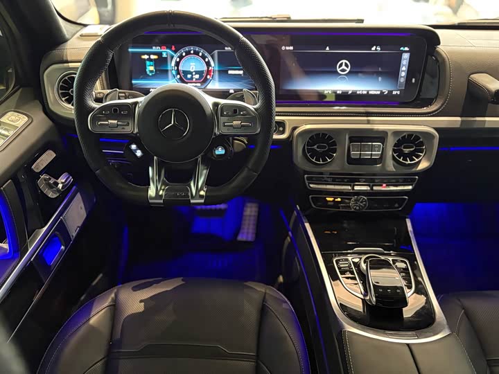 Фото 18 - Mercedes-Benz G-Class AMG