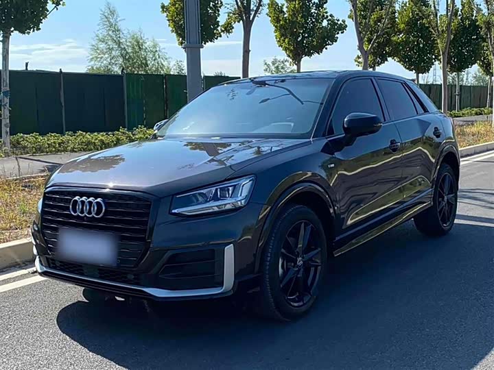 Фото 2 - Audi Q2L